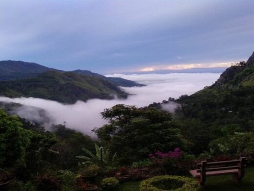 Ella-gap-panorama_Sri_Lanka